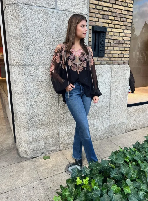 Blouse billow zwart met pink paisley print | DELSCHER. Fashion