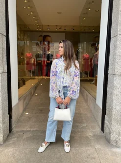 Blouse offwhite blauw roze met strik | DELSCHER. Fashion