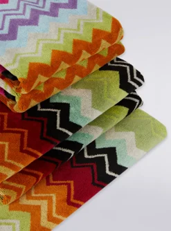 Handdoek Giacomo T59 70cmx115cm | DELSCHER. Fashion