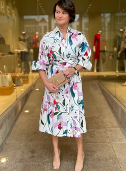 Jurk capri wit bloem dessin ceintuur en ballonmouw | DELSCHER. Fashion