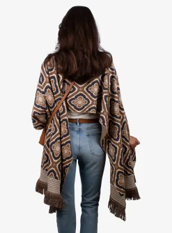 Poncho col kort camel brons offwhite dessin | DELSCHER. Fashion