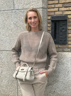 Pull taupe met zilver opengewerkt | DELSCHER. Fashion