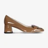 Pump kate lak camel bruin met logo | DELSCHER. Fashion