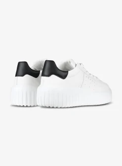Sneaker stripes wit met zwart | DELSCHER. Fashion