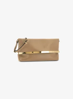Tas clutch beige met gouden detail en flap sluiting | DELSCHER. Fashion