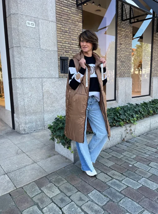 the cube quilted Bodywarmer greengil camel | DELSCHER. Fashion