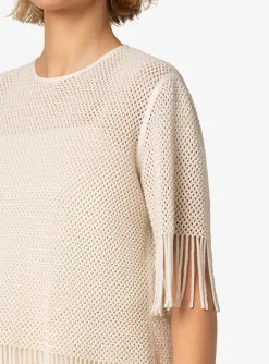 Top opengewerkt beige met franjes | DELSCHER. Fashion